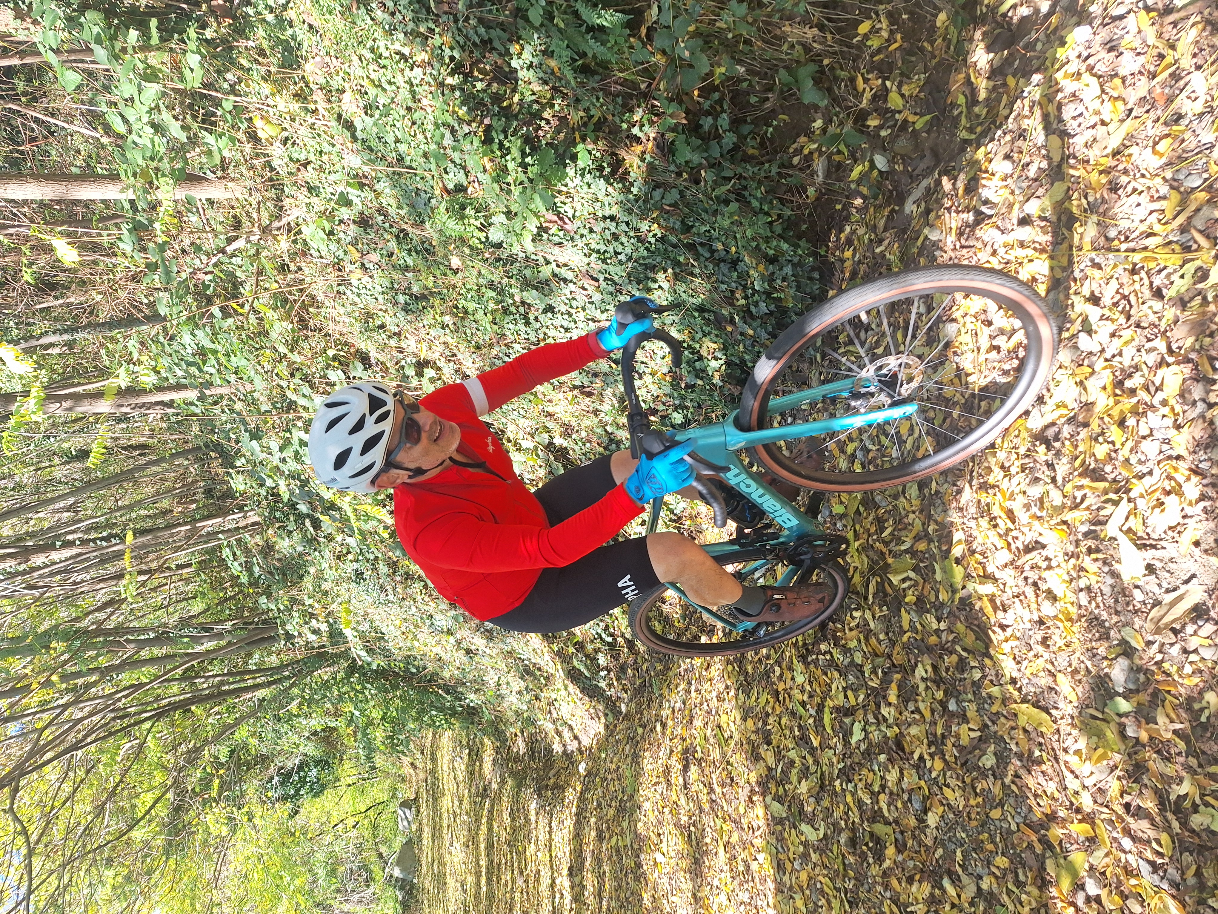 Gravel bike on Lake Como trails