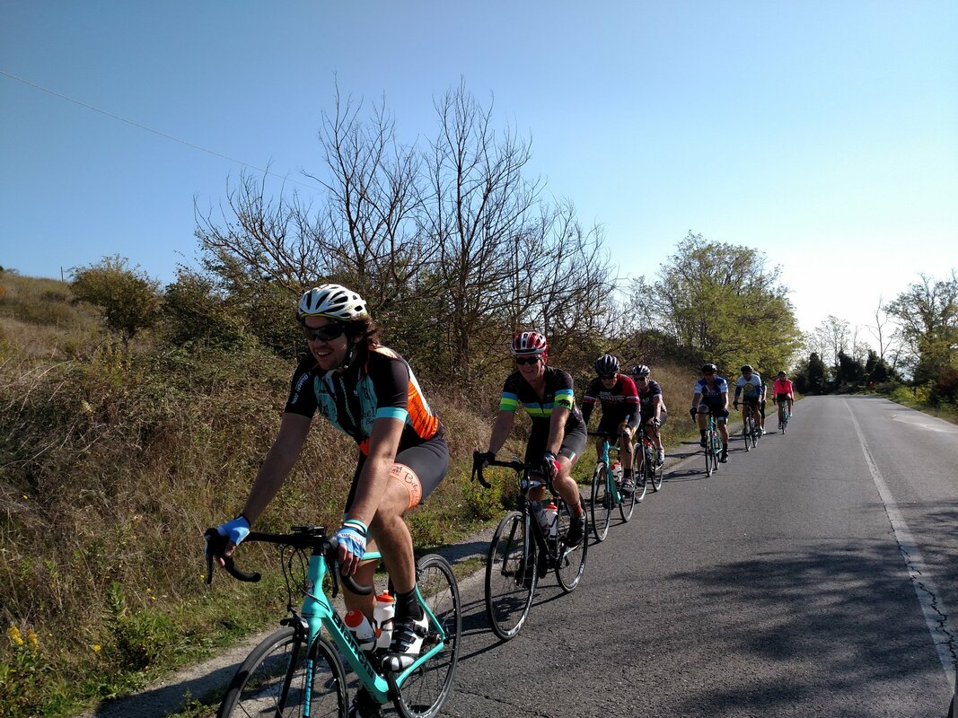 Cyclists in Tuscany - Bike It Bellagio
