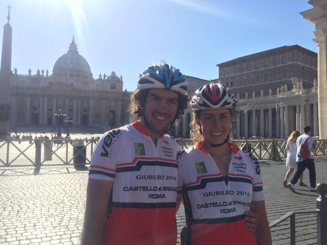 Cyclists in Rome - Bike It Bellagio Cyclists in Rome - Bike It Bellagio