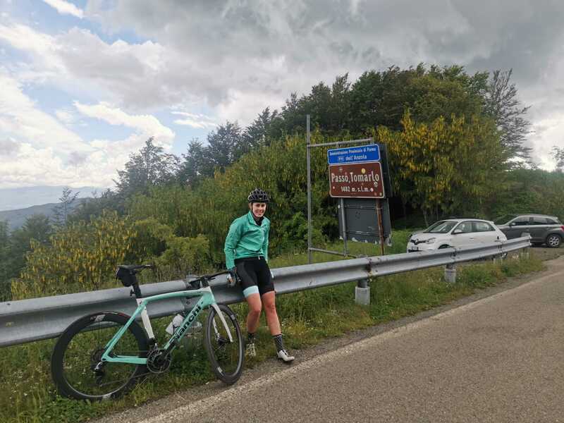 Tavarone Cyclists on the Coast - Bike It Bellagio Tavarone Cyclists on the Coast - Bike It Bellagio