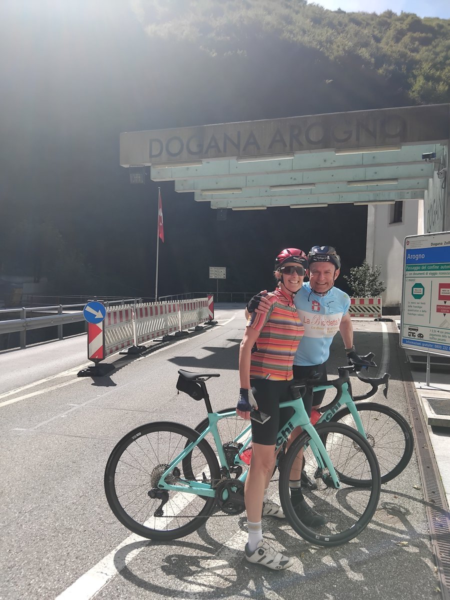 Gravel bike on Lake Como trails