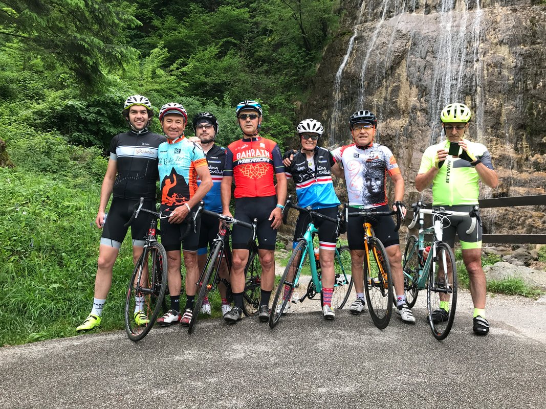 Cyclists over looking lake como - Ghisallo Cyclists over looking lake como - Ghisallo